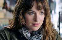 A atriz Dakota Johnson como a personagem Anastasia Steele no filme 'Cinquenta tons de cinza', adaptação do best-seller erótico escrito por E.L. James