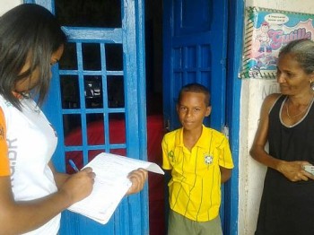 Educadores do Instituto Girassol visitam famílias de alunos