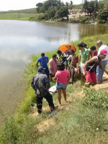 A vítima foi morta a tiros