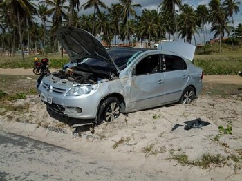 Capotamento mobiliza Bombeiros e deixa um ferido no Pontal