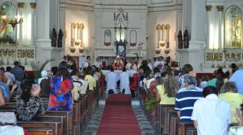 Celebração eucarística do domingo de ramos na catedral de Maceió