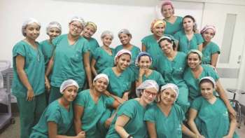 Equipe de enfermagem e circulantes do centro cirúrgico e da central de esterilização da Santa Casa Farol