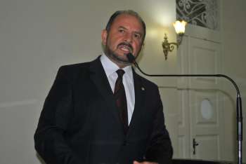 Deputado Antônio Albuquerque (PRTB)