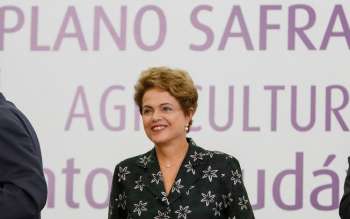 Dilma durante cerimônia de Lançamento do Plano Safra da Agricultura Familiar no Palácio do Planalto 