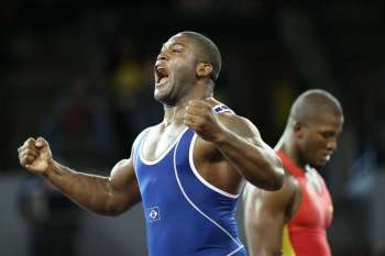 Davi Albino foi bronze na categoria até 98 kg na luta olímpica