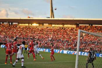 CRB vence Náutico por 1 a 0