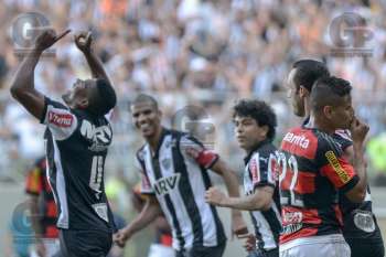 Jemerson, jogador do Atlético-MG, comemora seu gol durante partida contra o Flamengo, válida pela vigésima sétima rodada do Campeonato Brasileiro 2015.