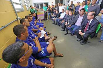 Reunião da comissão com reeducandos