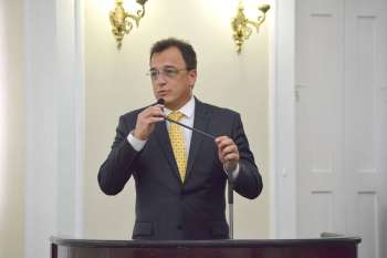 Deputado Galba Novaes