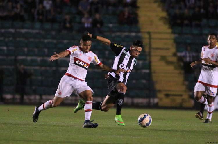 Figueira consegue vitória importante diante do Flamengo