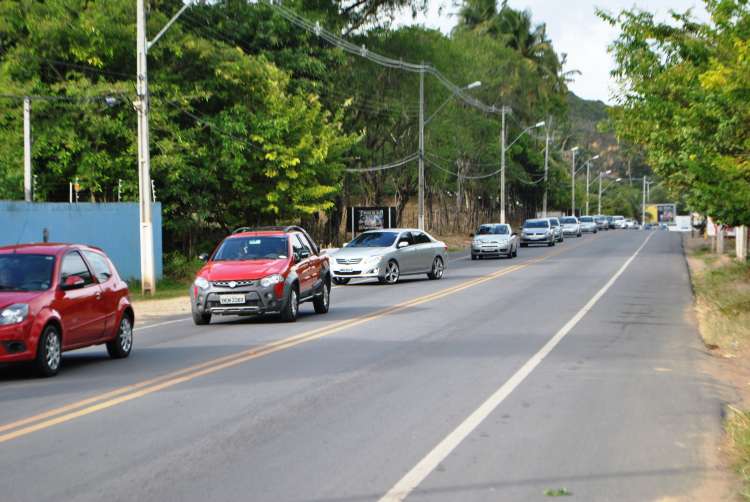 Trânsito começa a se intensificar na AL 101 Norte