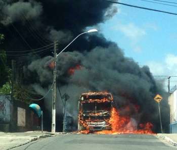 onibus incediado ouro preto