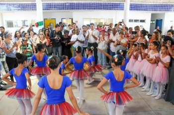 Prefeitura inaugura três novos centros de Educação Infantil