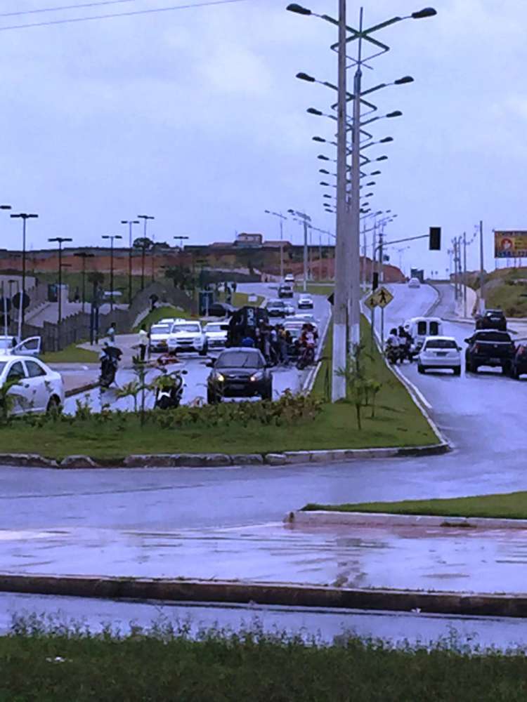 Acidente deixou um policial ferido