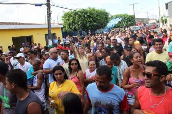 Bloco foi organizado por amigos da ex-prefeita Fátima Barros