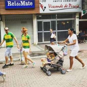 Claudio Pracownik estava caminhando por Ipanema, na Zona Sul do Rio de Janeiro, quando foi fotografado