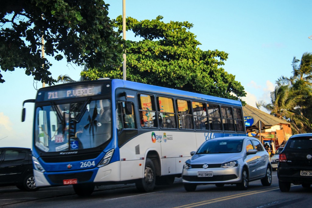 Ônibus terão programação especial 