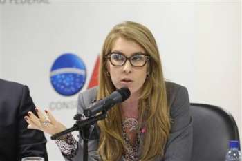 Fernanda Marinela - Presidente da OAB-AL