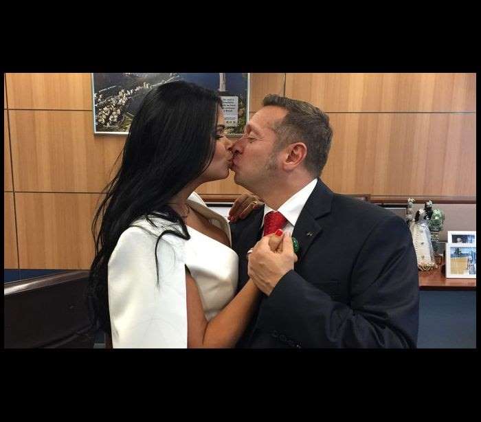 O casal ganhou repercussão nacional depois de ter feito um ensaio fotográfico no gabinete do ministério