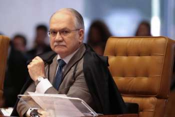 Brasília - O ministro Edson Fachin votou pelo recebimento da denúncia apresentada pela Procuradoria-Geral da República (PGR) em 2013 contra o presidente do Senado, Renan Calheiros pelo crime de peculatoJosé Cruz/Arquivo Agência Brasil 