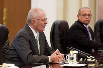 Pedro Pablo Kuczynski (esq.), presidente do Peru 