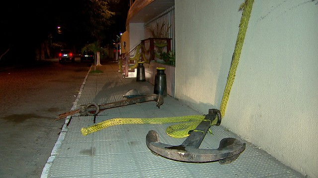 Âncora de cerca de 200 quilos caiu sobre a criança, no bairro do Bongi, no Recife