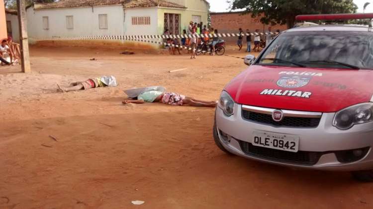 Suspeitos de roubo são mortos a pedradas em Lagoa da Canoa