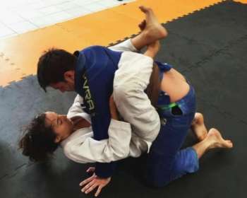 A lutadora alagoana de jiu-jitsu, Carolina Sá