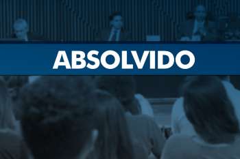 Absolvido