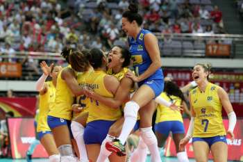 Brasil comemora a classificação para final do Grand Prix