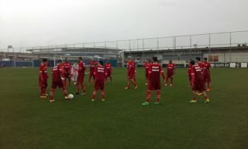 CRB treina no CT do grêmio antes de enfrentar o Brasil de Pelotas nesse sábado