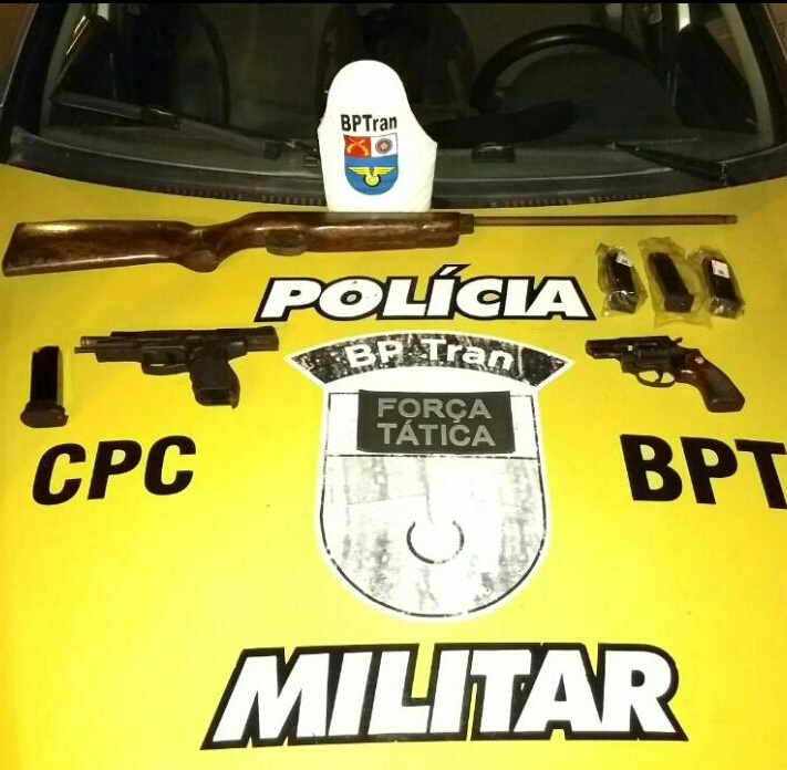 Armas apreendidas com Jailson Esperidião