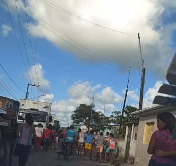 Manifestantes bloquearam o acesso à cidade