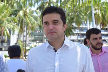 Prefeito Rui Palmeira critica operação da Uber no Brasil