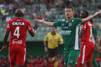 RB perde por 2 a 1 pro Guarani e fica em situação complicada