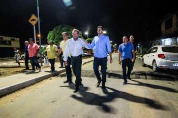 Rui Palmeira inaugura o novo canteiro do conjunto Bela Vista I, no Benedito Bentes. Foto: Pei Fon/ Secom Maceió