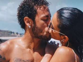 Bruna Marquezine viajou à França para celebrar o aniversário de Neymar