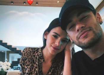 Bruna Marquezine tem visitado Neymar na mansão do craque em Mangaratiba