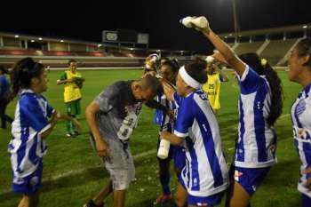 CSA é campeão da Copa Rainha Marta