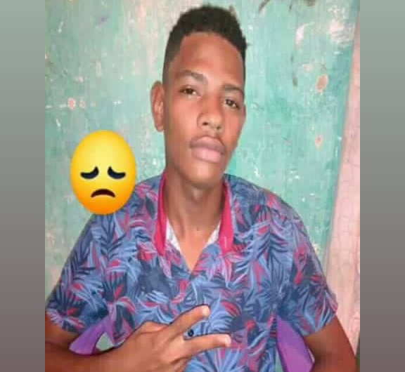 O jovem de 18 anos foi identificado apenas como Du