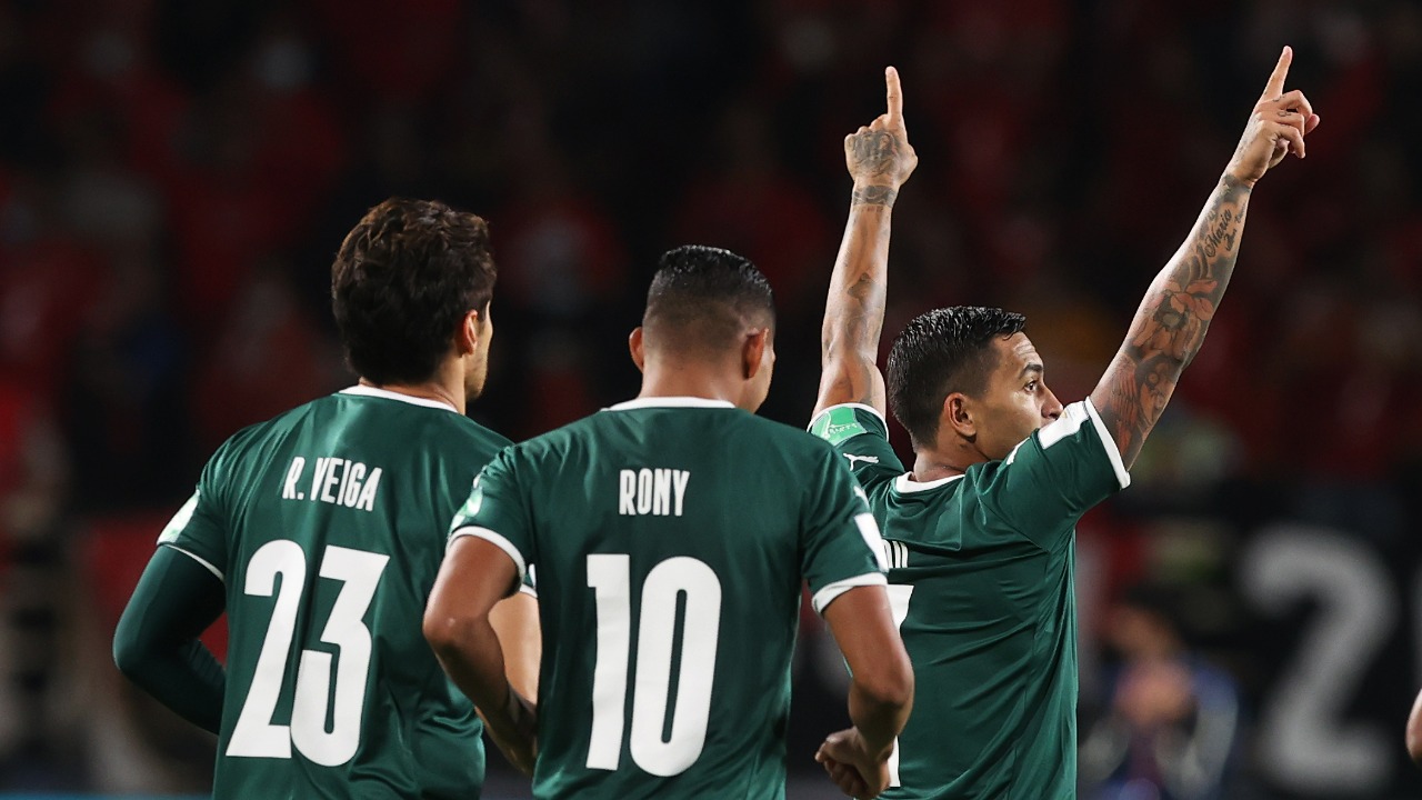 Palmeiras 'chuta' fantasmas de 2021, vence o Al Ahly com atuação de gala de  Dudu e vai à decisão do Mundial de Clubes - ESPN