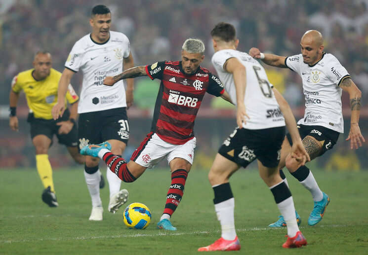 Flamengo vence o Corinthians nos pênaltis e é tetracampeão da Copa do  Brasil