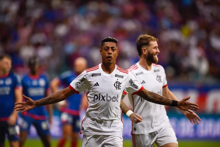 Flamengo vence o Bahia com gol de Bruno Henrique