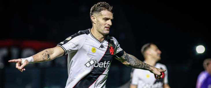 Vasco vence Athletico-PR de virada e larga na frente nas quartas da Copa do Brasil