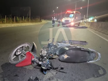 Acidente entre moto e caminhão, na AL 110, em Arapiraca